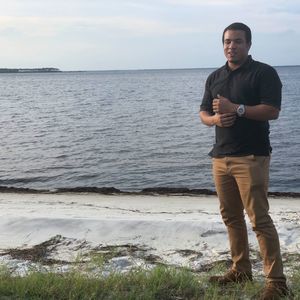 Meet your Posher, Lee